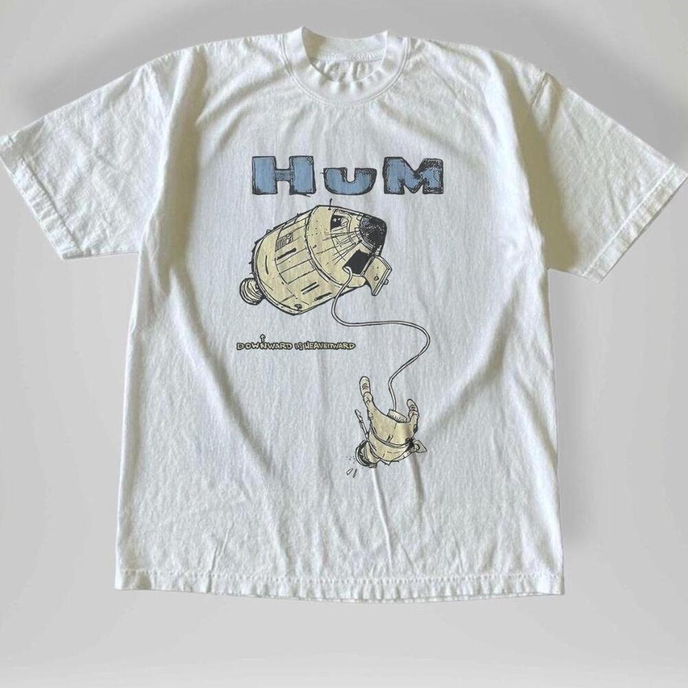 Gildan Men White T-Shirt, White Hum Robot Graphic Tee